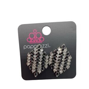 Paparazzi Jewelry Women's Vegas Vega Black Clip-On Earrings Lead & Nickel Free